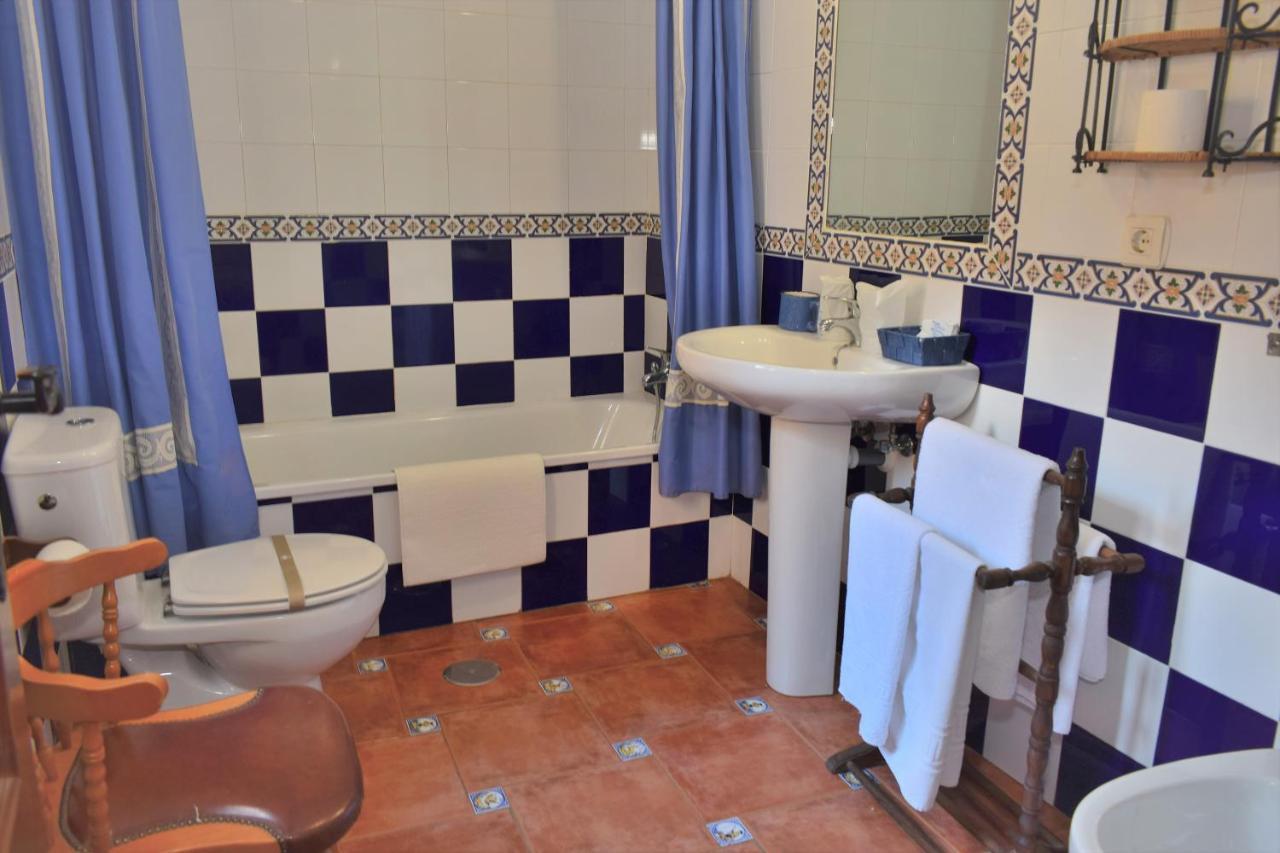 Posada El Arriero Torrejón el Rubio Esterno foto