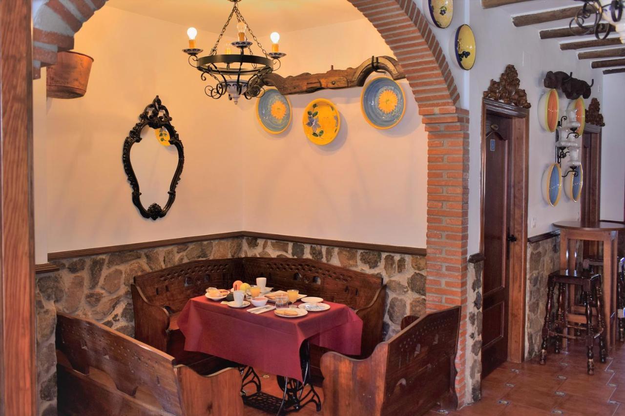 Posada El Arriero Torrejón el Rubio Esterno foto