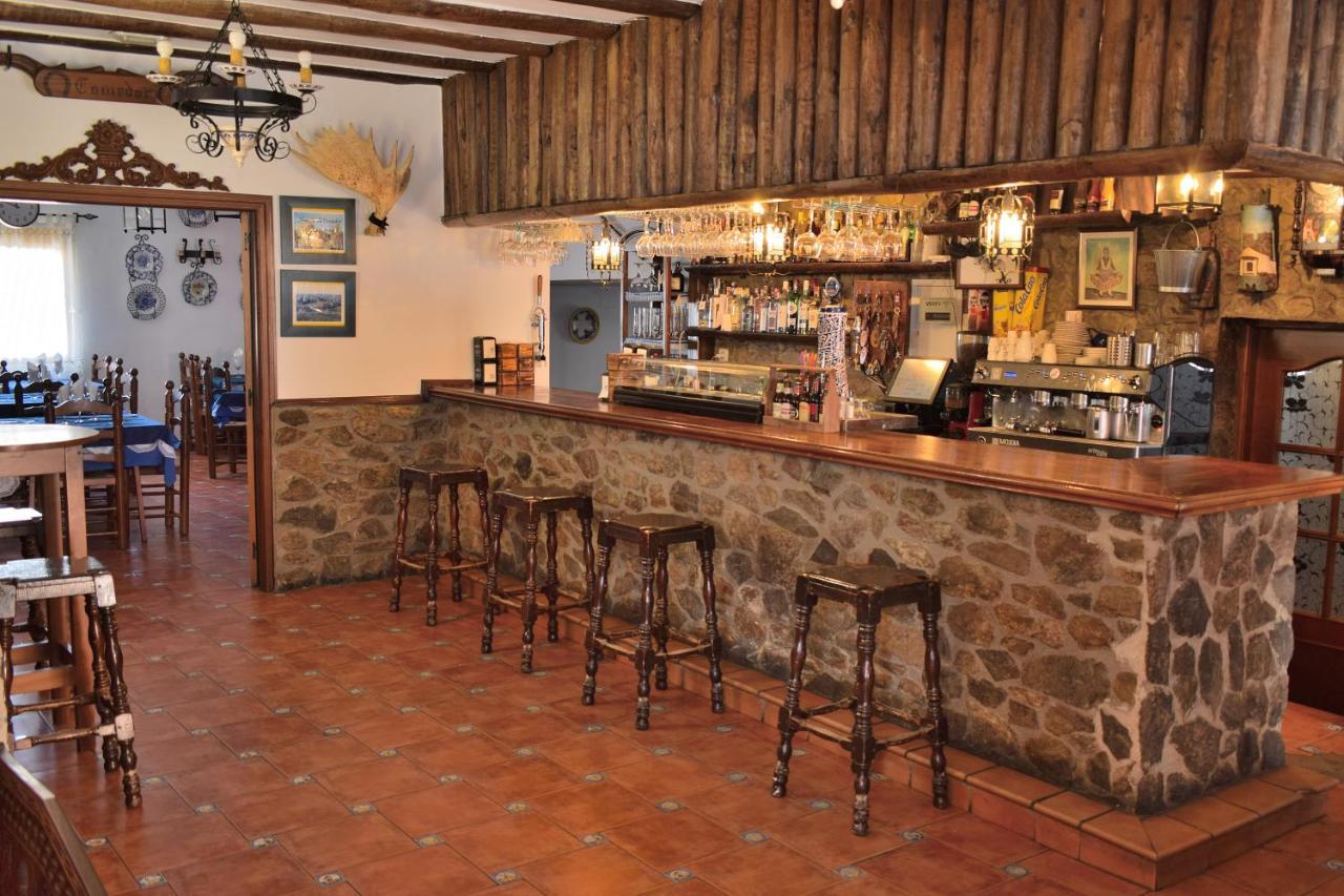 Posada El Arriero Torrejón el Rubio Esterno foto